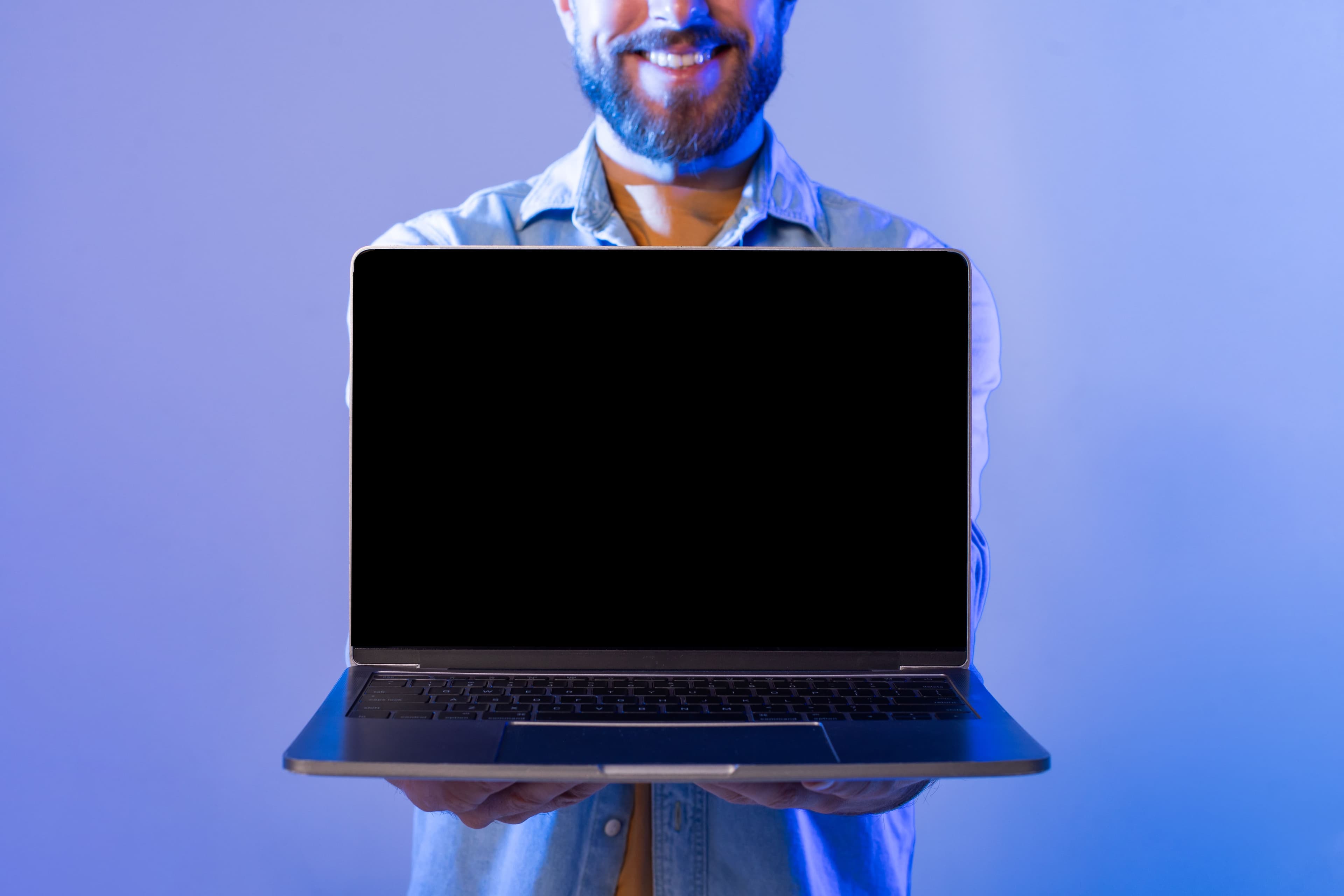 Laptop Esencial Pro